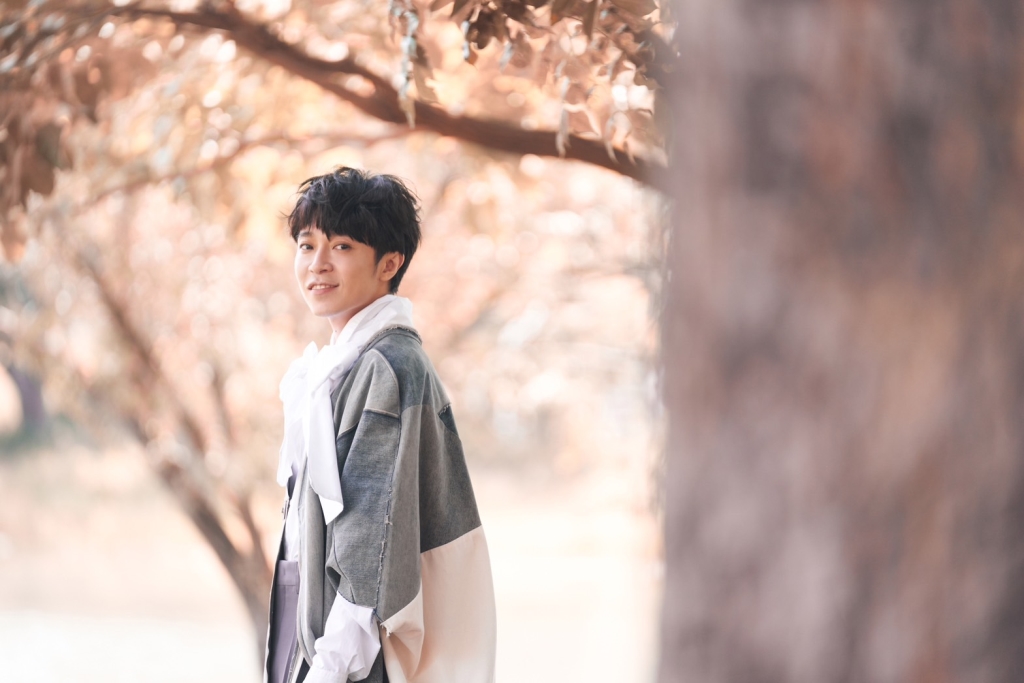 「動物體質」發威！吳青峰趕鵝改當「牧鵝人」