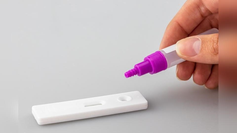 真的是天兵！不想回營竟「畫線」偽造快篩　21歲男慘了