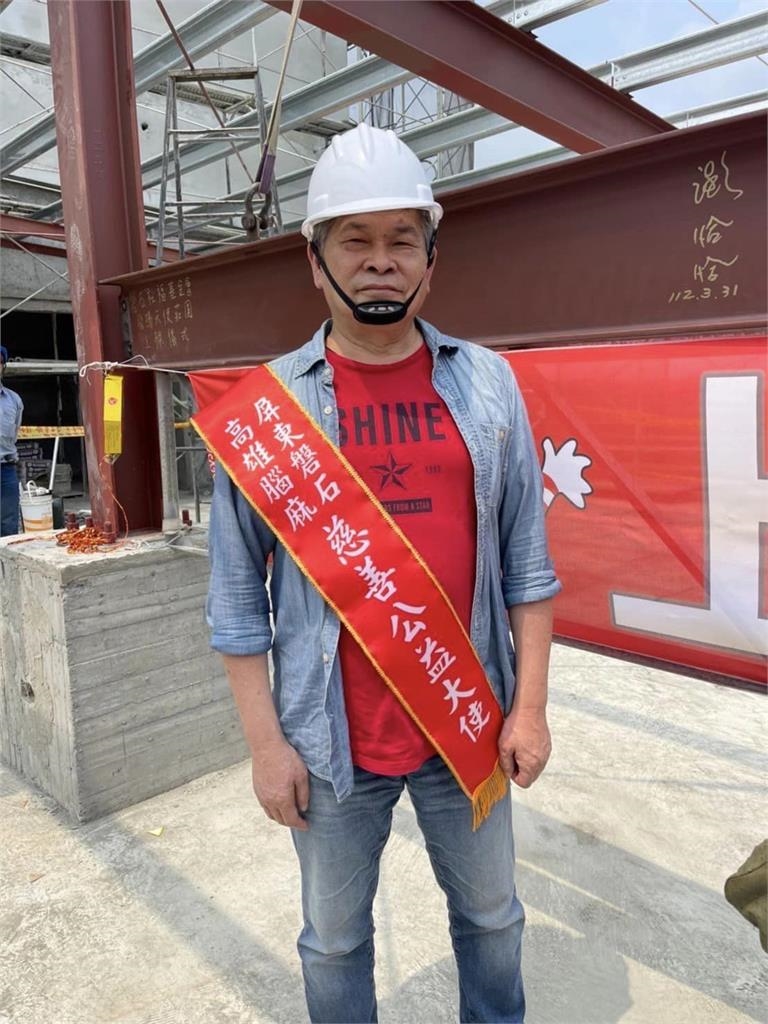 明星父子騎機車送泡菜!澎恰恰:創業全靠兒子心疼他成「負二代」