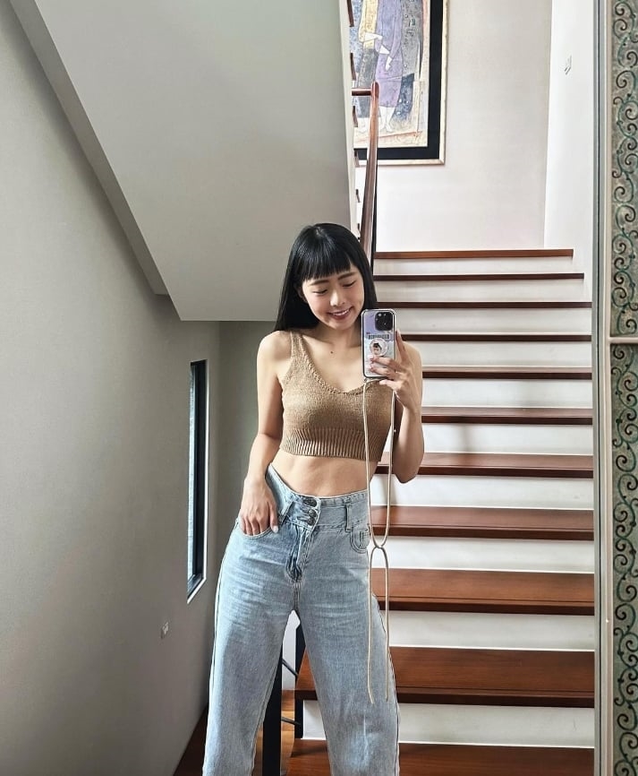 曾胖15公斤!最美校花曬「炫腹照」馬甲線全洩 網激讚:辣媽回歸