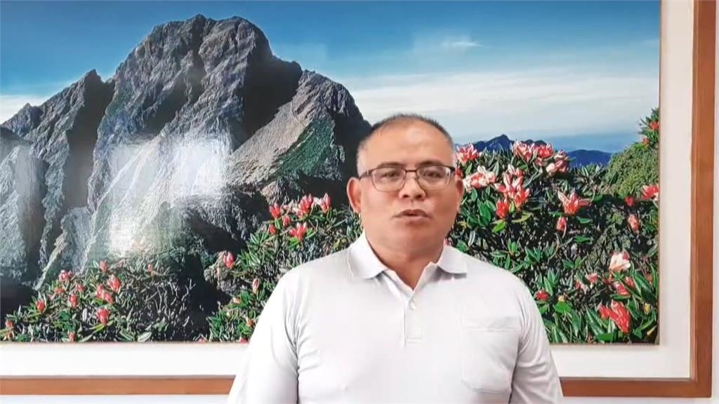 「黃色閃電」黃喉貂喜結伴 「雄性結盟」為獲取更多食物