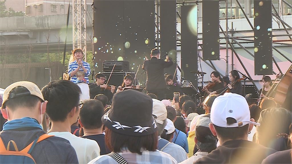 大小朋友假日踏青好去處！　新北市美術館2天湧破12萬人