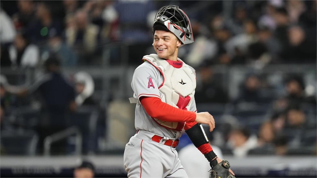 洋基鐵粉變天使捕手「回家比賽」　五年前可怕臂力成話題