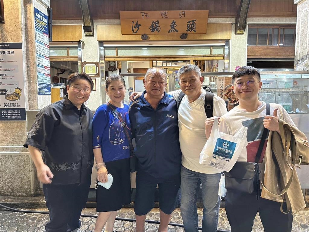 澎恰恰重逢失聯41年老友!竟是「林聰明砂鍋魚頭老闆」暖心往事全揭曉