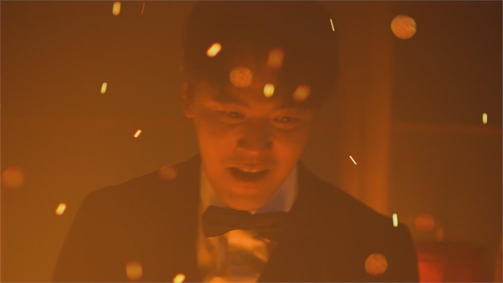 《市井豪門》婚禮重頭戲黃文星神切換兩角色讚譽連連!王瞳:「很燒腦」