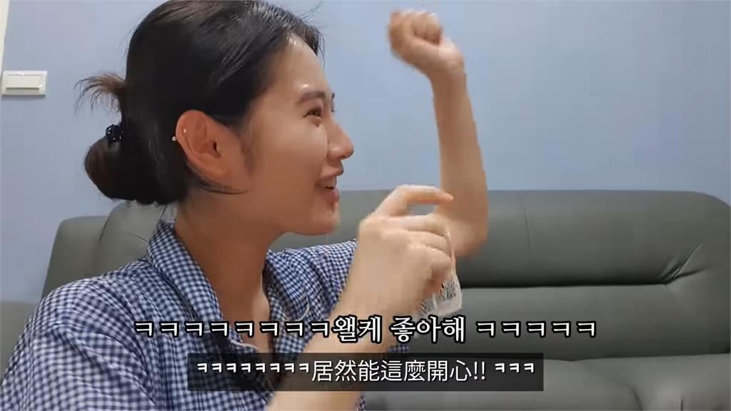 原本要撕毀！對台灣發票突然聽到中獎鈴聲　韓妞驚喊：太開心了吧　