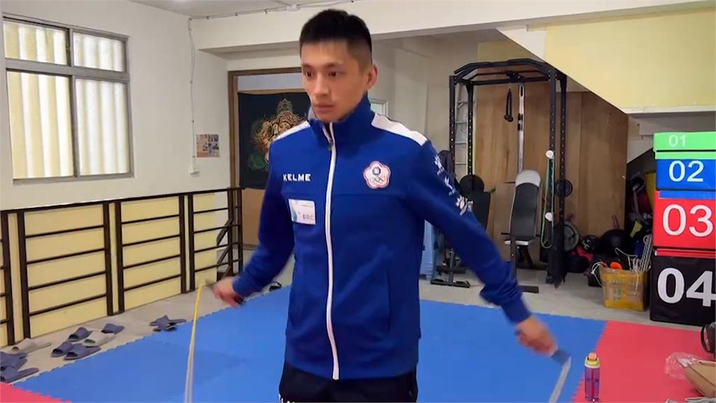 宜蘭首位泰拳國手劉奕仁 白天開聯結車、晚間化身泰拳手