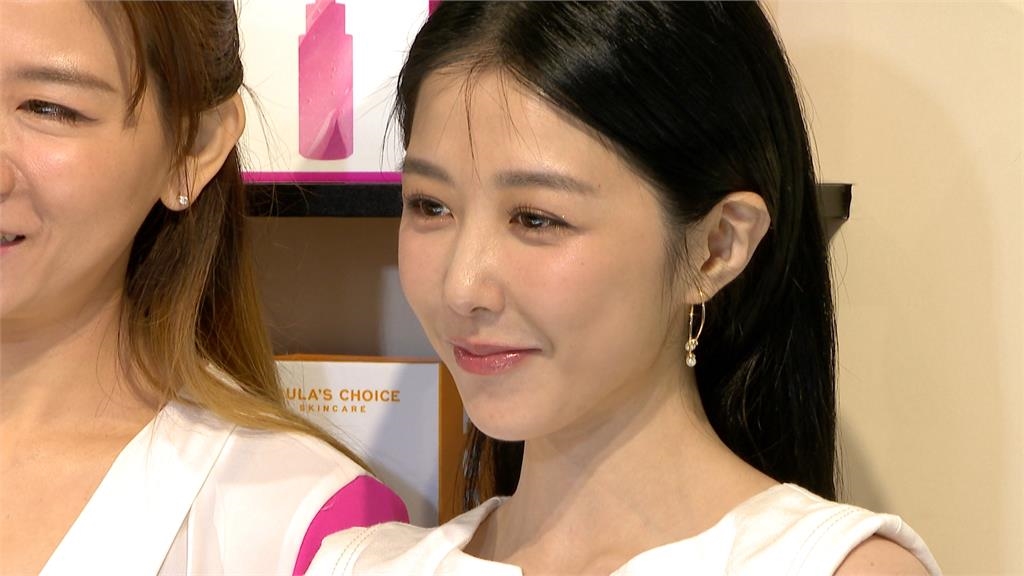 與吳慷仁到健身房愛相隨！　邵雨薇透露下一步先拚事業