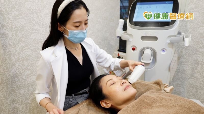 非侵入拉提,母親節帶媽咪變身美麗「佳」人