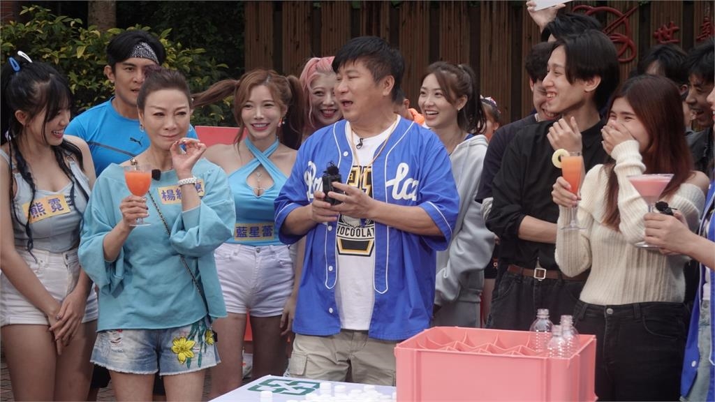 胡瓜端特調果汁讓楊繡惠「初嚐禁果」！自稱沒嚐過「不好說」