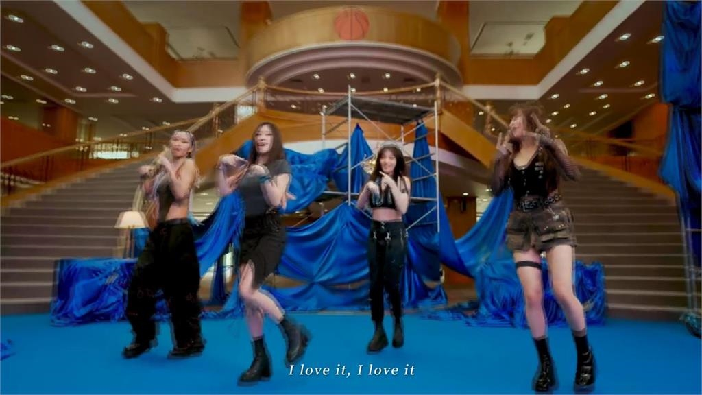 年度啦啦隊開放票選 眾家女神拚命催票