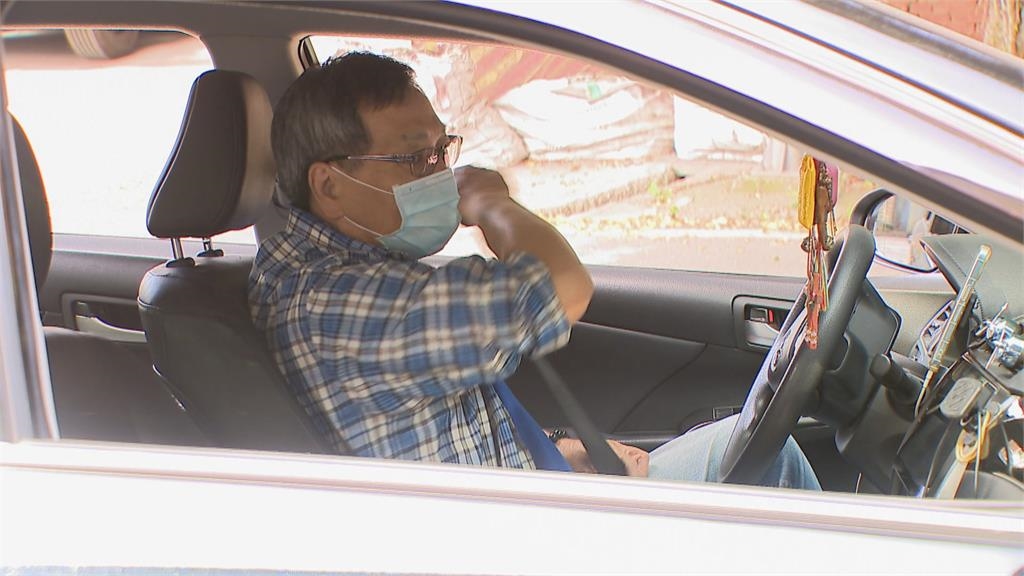 疫情新產業興起　上班族改跑外送、開Uber「回不去了」