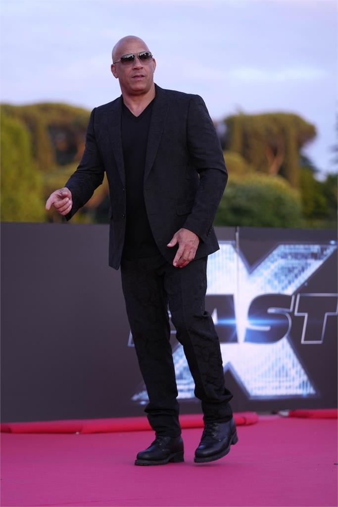 和馮迪索撕破臉稱「永不回歸」 傳巨石強森將在《玩命關頭X》這裡出現