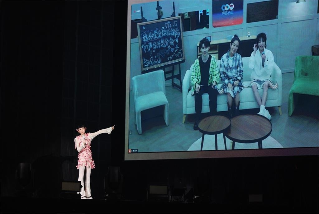 最大彩蛋！魏如萱開唱「3大咖歌手」突現身　那英霸氣誇獎：全台灣唱最好