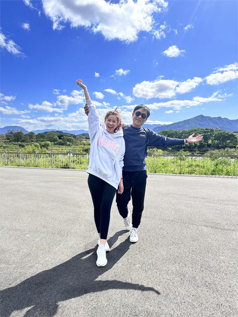 深夜震撼彈!李燕無預警宣布再婚「新店陳大少」 男方超狂身分曝光