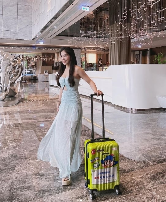 楊晨熙匯款「林莎1失誤」超崩潰!她狂找銀行、警察:這個小傻妹