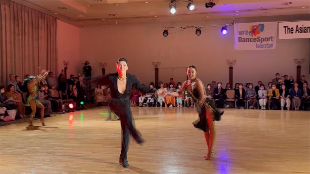 白天救災、晚上跳國標舞 替代役男奪東京國標舞銀牌