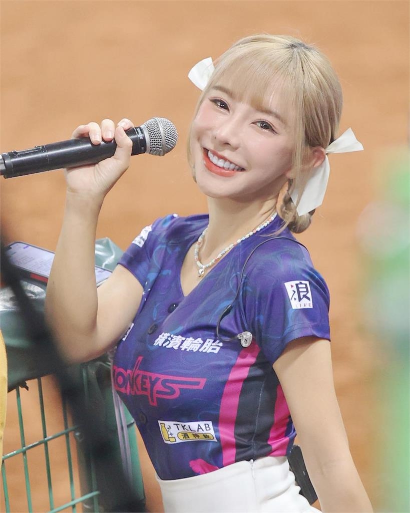 巫苡萱抬腿「超私密角度」流出!1句話親揭「近期心境」