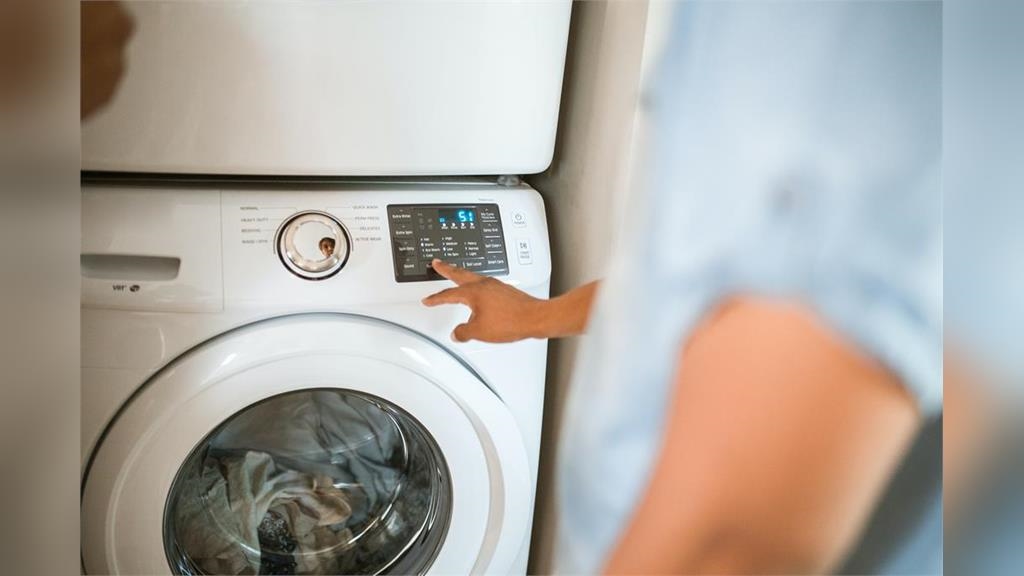 洗衣服蓋子要關嗎？業者「方法曝光」釣出苦主：後來照做