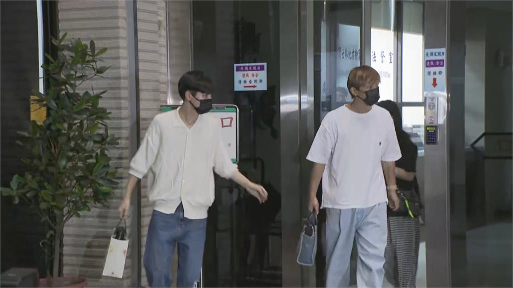 快新聞/交保畫面曝! 炎亞綸:大家各自保重我要先回家了