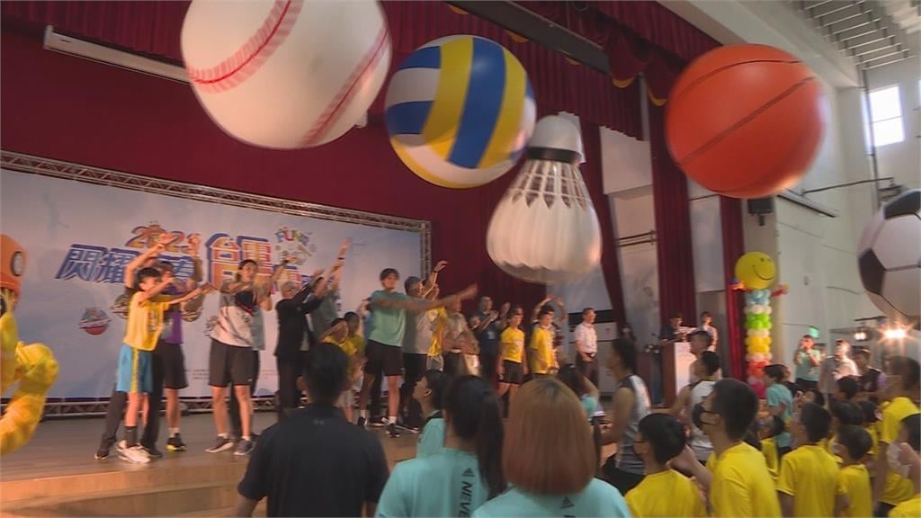 台電球類夏令營回歸 國手級明星球員親自指導