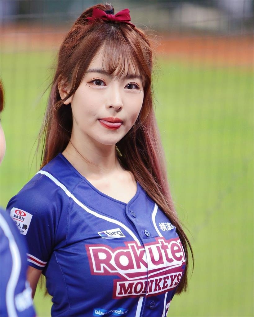 樂天啦啦隊女神突感性告白!寫超甜長文「對象曝光了」