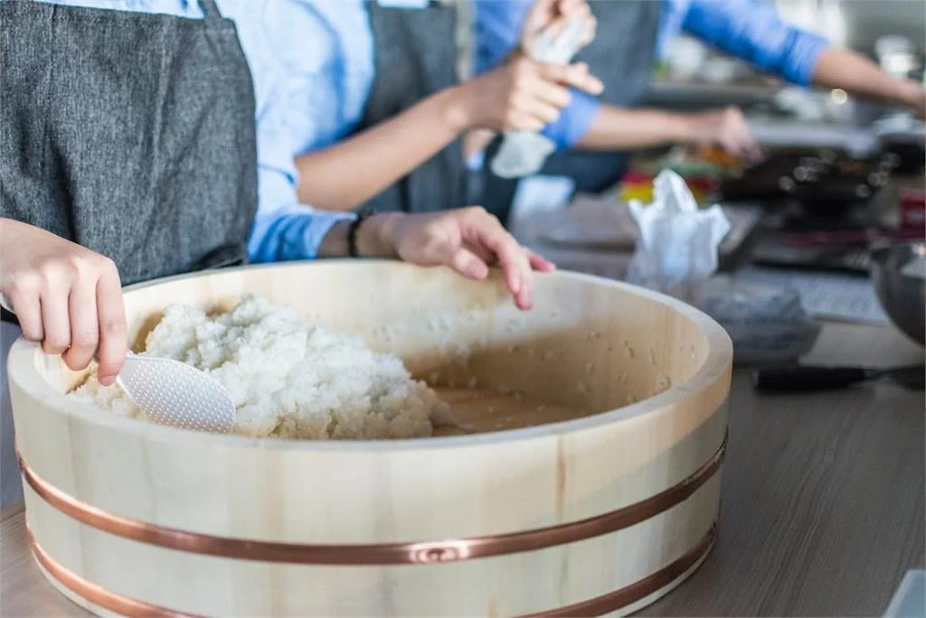 想吃白飯看這裡!他整理18間牛肉湯店「肉燥飯吃到飽」網嗨:已收藏