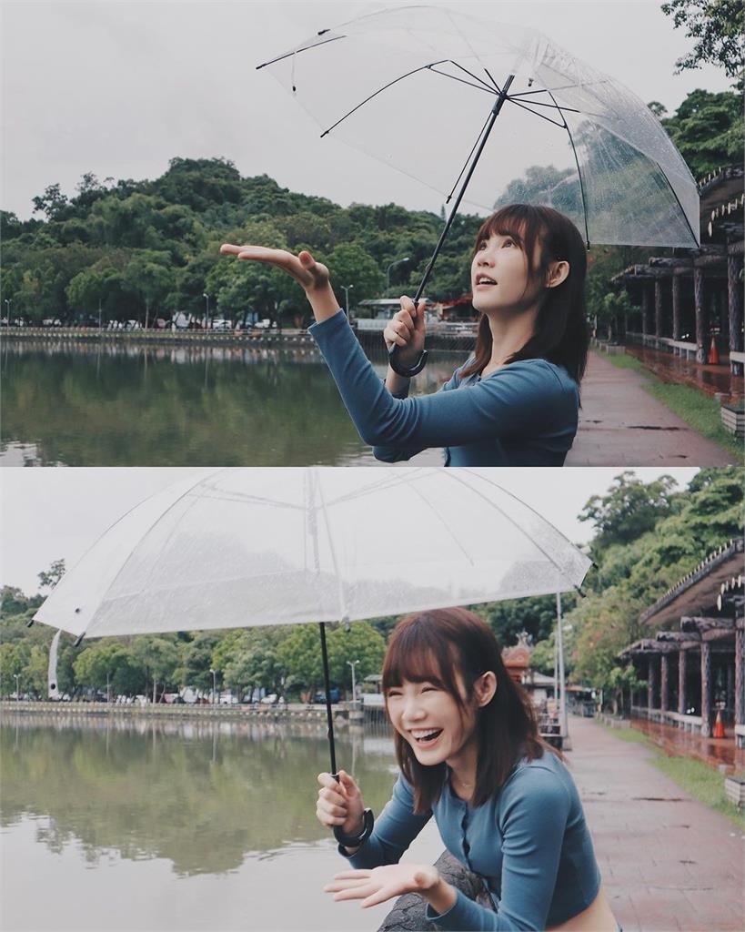 吳心緹雨天散步「雨傘舉太高」！短衣失速上縮「長輩出現了」急壞8千粉絲