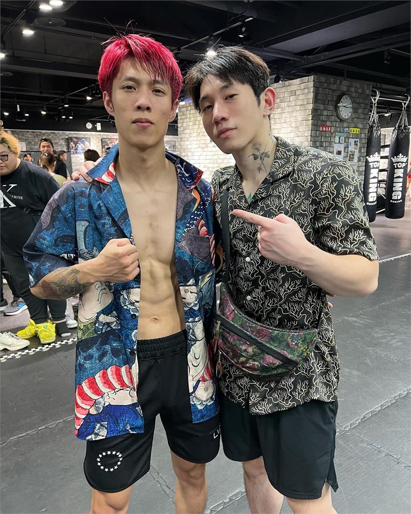 自嘲199萬人看他被揍!尼克星「埋伏筆」放話:下場該拿漂亮的價格吧