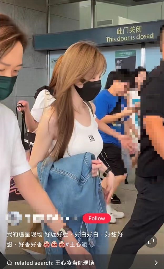 王心凌辣穿「小背心」現蹤街頭！搖曳邁步洩「兇猛比例」網讚：又白又香