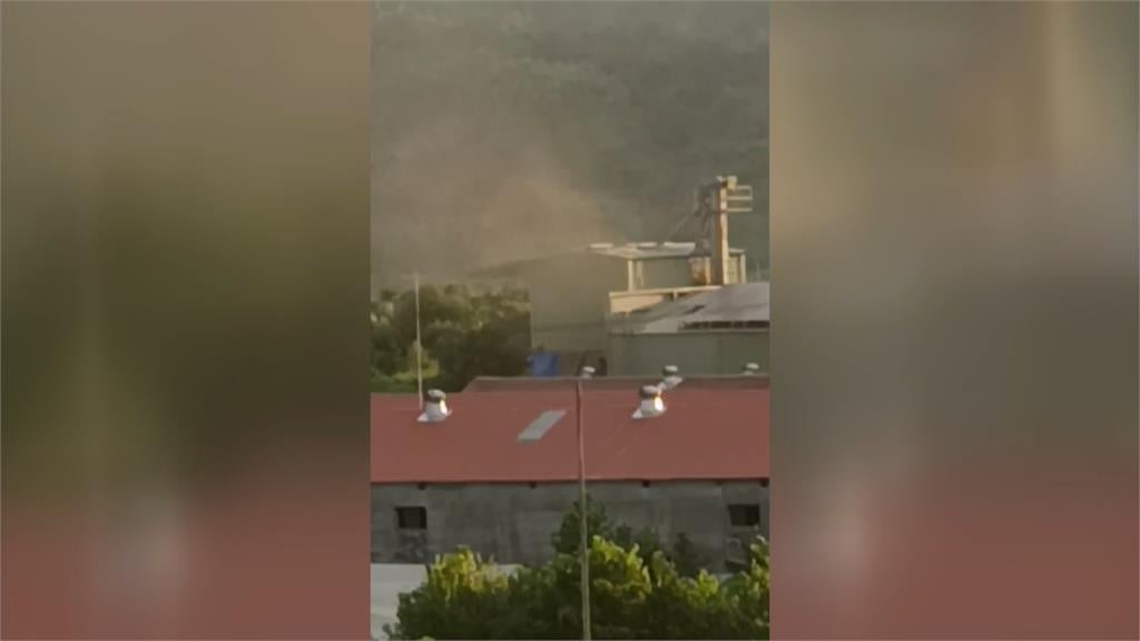 回收廠木屑竄天如「沙塵暴」　竹山人吸２年怒陳抗