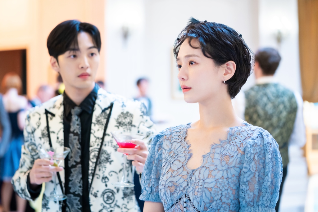 【四季 9月片單】必看影集電影推薦!2023現代復仇劇《假面女王》、林柏宏深情演出《給19歲的我自己》、《達利和馬鈴薯湯》甜蜜上線!