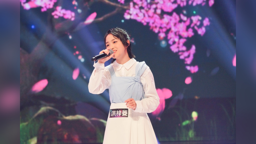 年僅15歲卻能超齡演出！《全能歌手》洪梓菱靠「這方法」帶入感情 親曝想挑戰Rap歌曲！