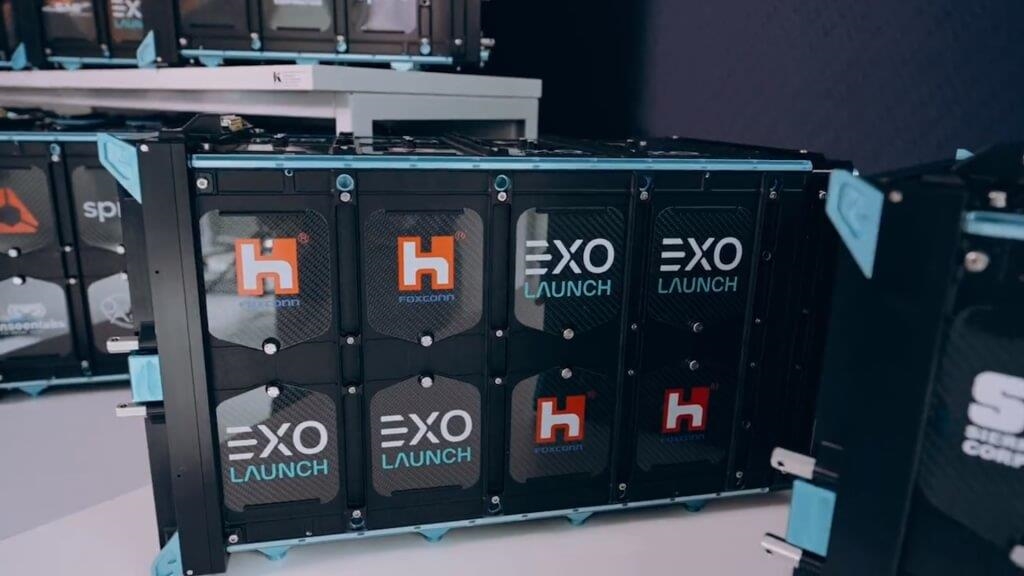 代理商影片曝光　鴻海低軌衛星搭SpaceX火箭發射有譜