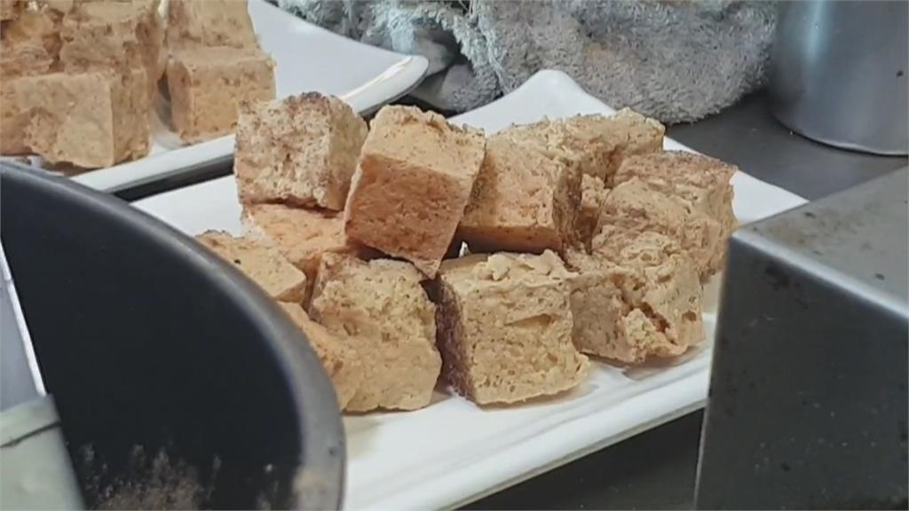 到底有多臭？警查也上門　台中臭豆腐店4年被稽查百次
