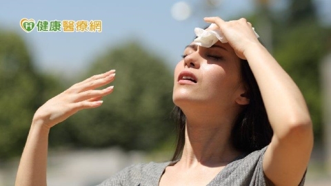秋老虎發威注意熱傷害！服用「這些」藥應留心　國健署授4招遠離熱傷害