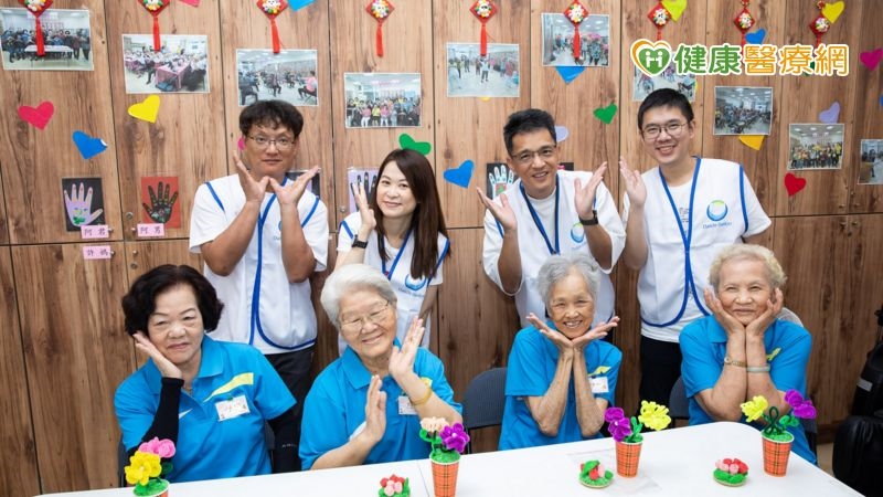台灣第一三共愛分享心關懷 中秋暖心相伴新北萬金長者
