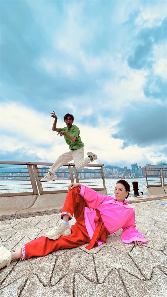 「楊紫瓊」驚喜現身阿翔cue拍照新招式 楊繡惠直言說：「沒有了！我就這一招！」