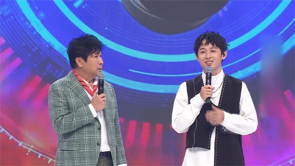 選秀節目進入緊張橋段 發掘動人歌曲背後故事