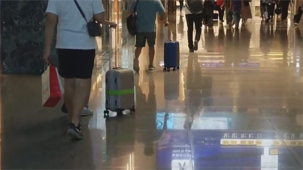 台灣人出國「幾乎不說中文」?中國籍店員傻眼…網揭殘酷真相:超惱人