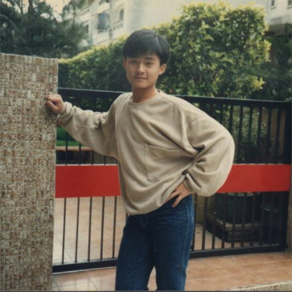 55歲江國賓「30年前舊照」連自己都傻眼!曾莞婷嚇喊:帥過金城武