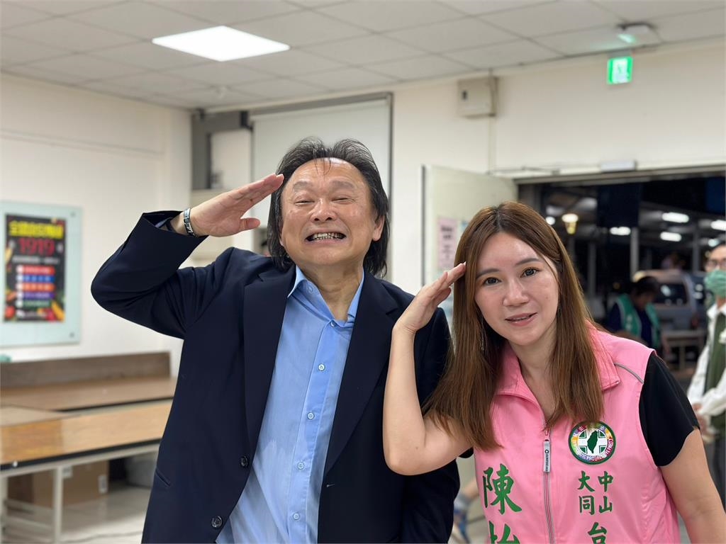 王世堅輸了?紅髮艾德cos「鬼娃洽吉」太逼真 網笑爛:想看弘法艾德