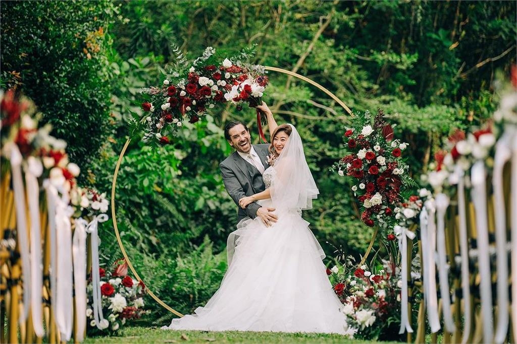 黃湘怡再婚外國男友!超美婚紗照閃瞎眾人 男方真實身分曝光