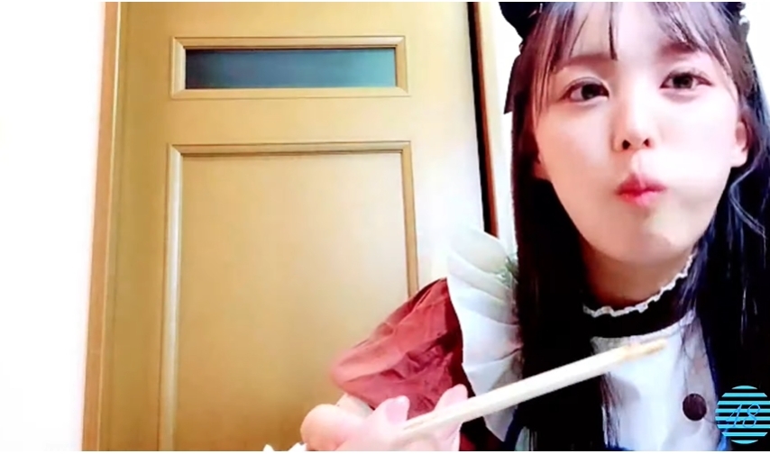 甜美女偶像直播大出包!失手曝光「垃圾山閨房」日網嚇傻:感覺很臭