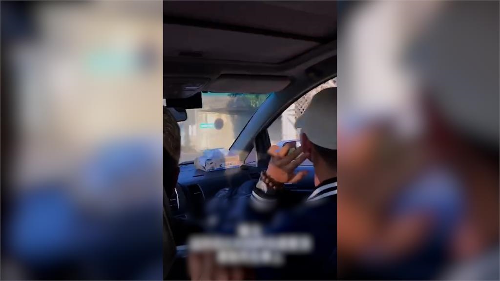 去成功嶺搭小黃遇到「出4惹阿北」 乘客狂尖叫連喊:這路很小啊