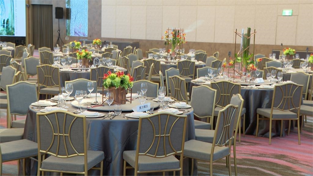 搶攻疫後百億婚宴商機 飯店打造唯美「天空森林」戶外禮堂