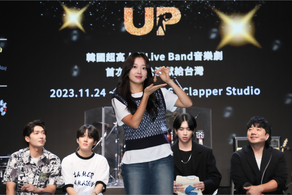 原創音樂劇《Volume Up》首次移師海外公演 韓團UP10TION成員李歡喜、李東烈來台彩排