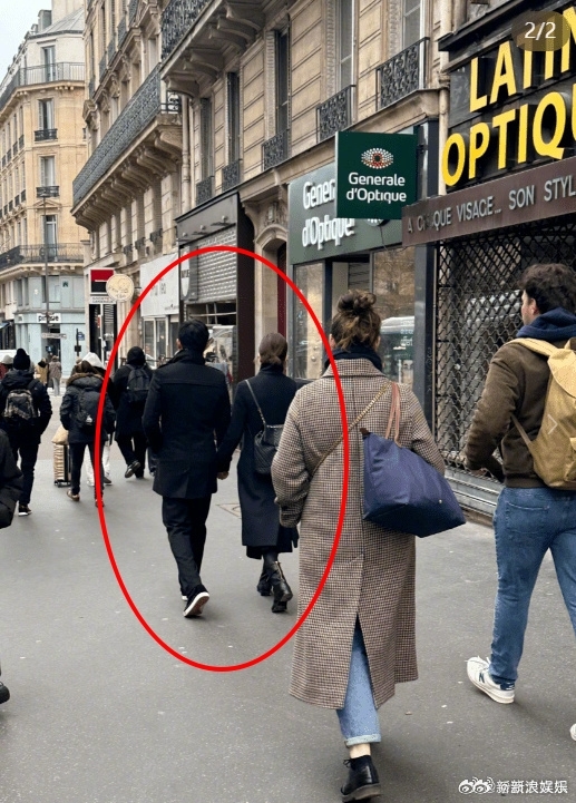 許瑋甯、邱澤巴黎蜜月全被拍!大街「甜蜜牽手不放」網讚:好好看