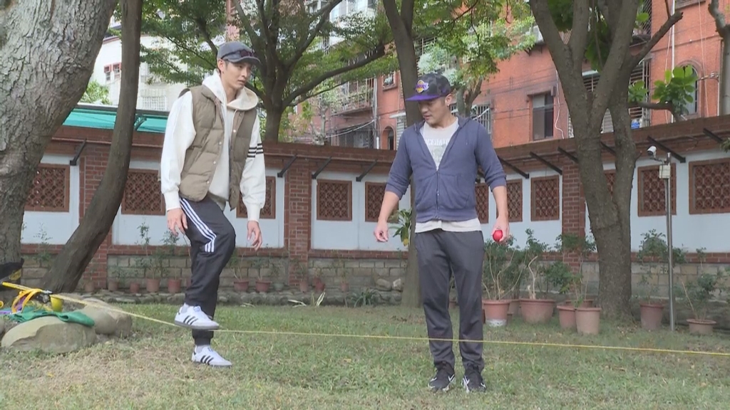 范逸臣.曹佑寧挑戰神將直呼「不敢大意」 訓練「腳狂抖」自嘲:以為在跳舞!