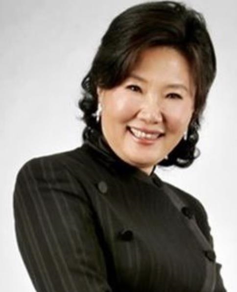 國民媽媽金海淑被勸「管理外貌」 網挖「40年前嫩照」驚:韓版鄧麗君